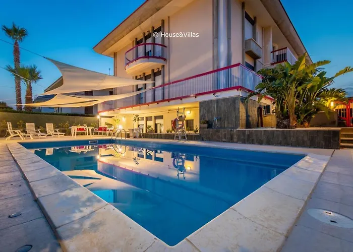 Villa House&villas - Eden Charming House *